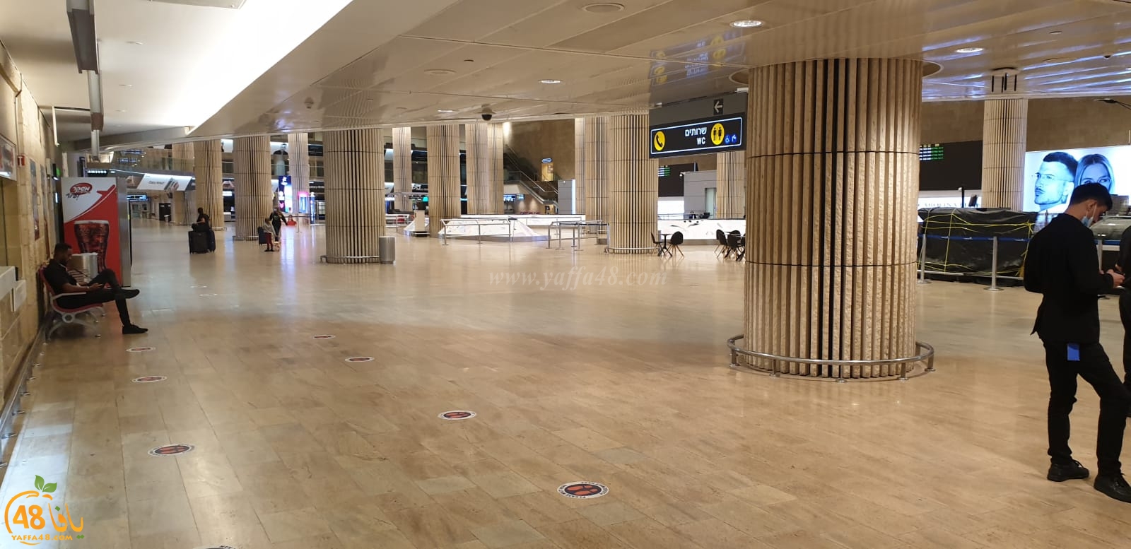 صور: بعد أن ازدحم بالمسافرين - مطار اللد فارغ من المسافرين 